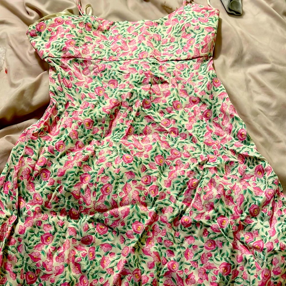 Mini floral Zara silk dress, XS, with tag, NEVER WORN.